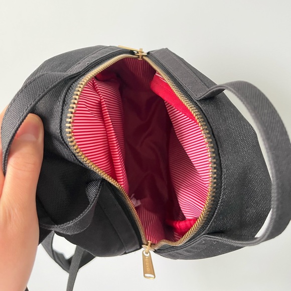 Herschel mini nova backpack - Picture 7 of 9